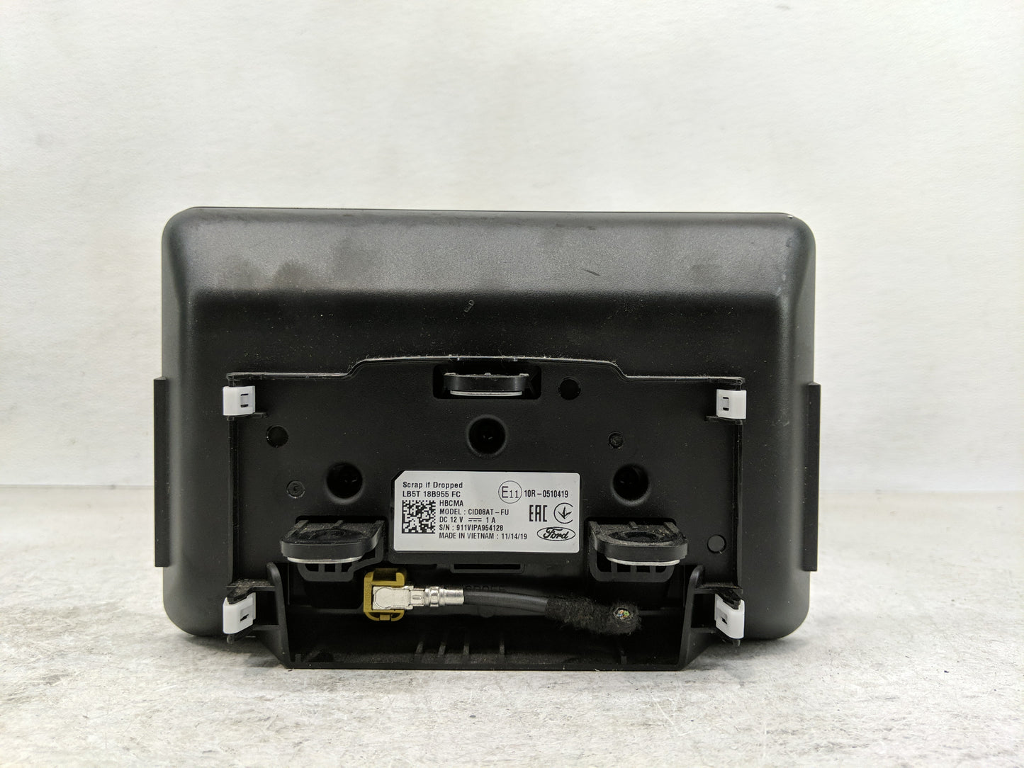 2020-2022 Ford Explorer Information Display Screen - Oemusedautoparts1.com