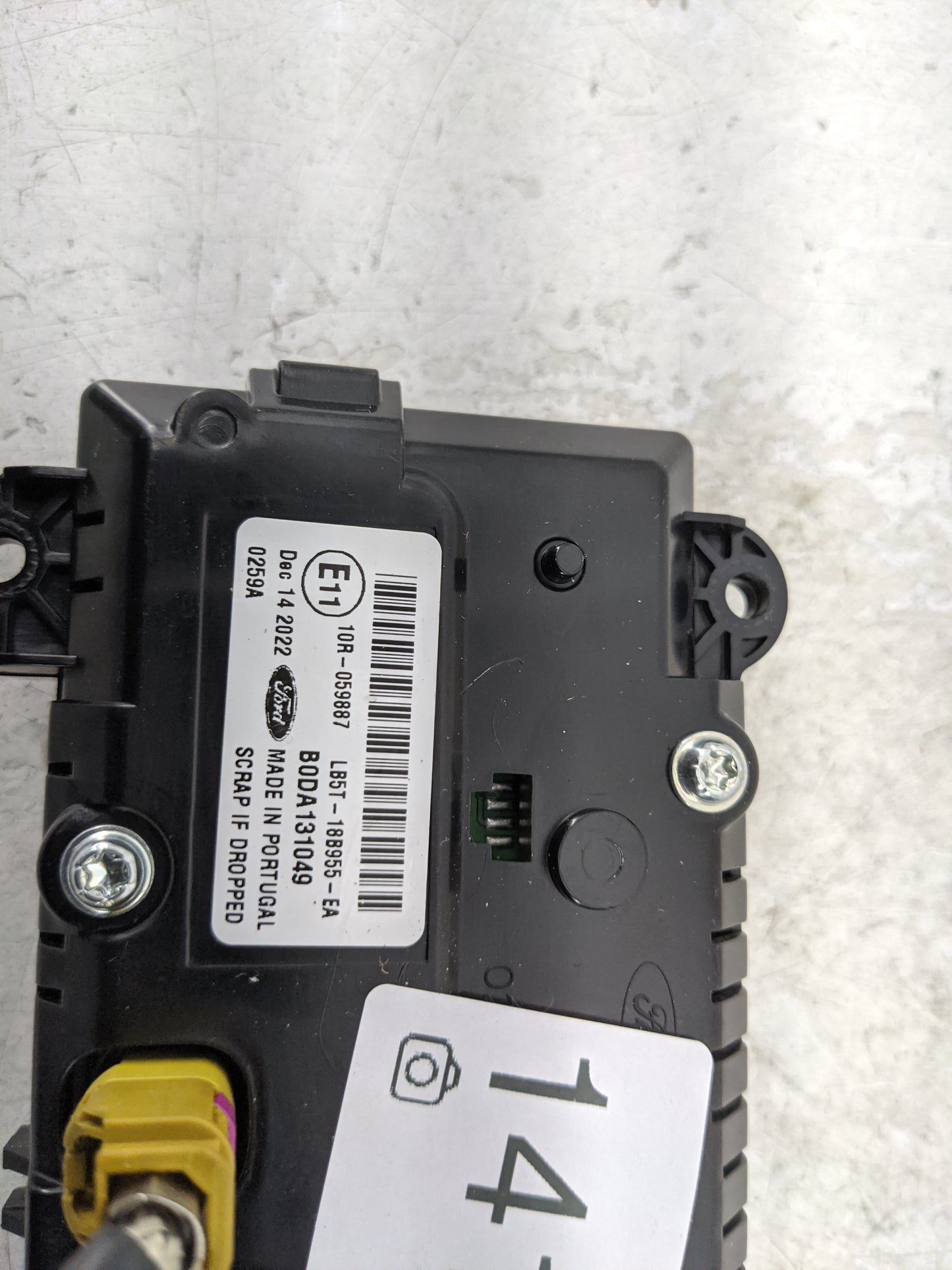 2020 Ford Explorer Information Radio Display Screen - Oemusedautoparts1.com