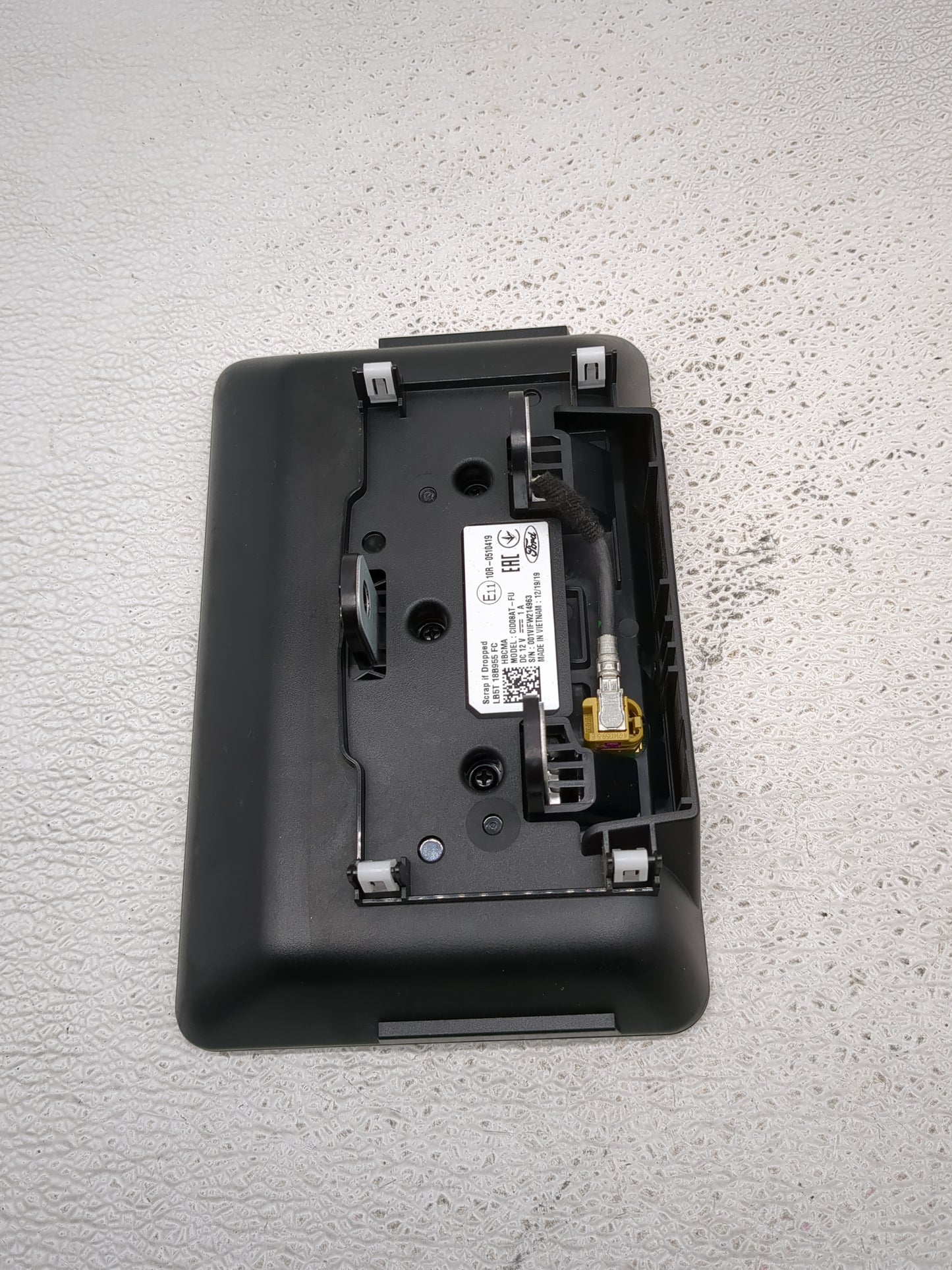 2020-2022 Ford Explorer Information Display Screen - Oemusedautoparts1.com