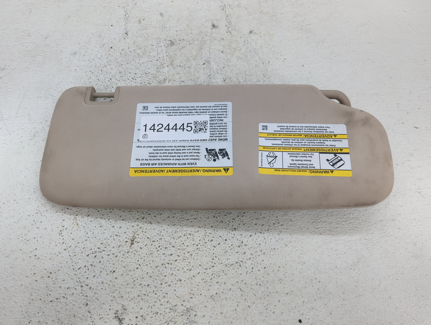2020 Ford Explorer Sun Visor Shade Replacement Driver Left Mirror Fits OEM Used Auto Parts - Oemusedautoparts1.com