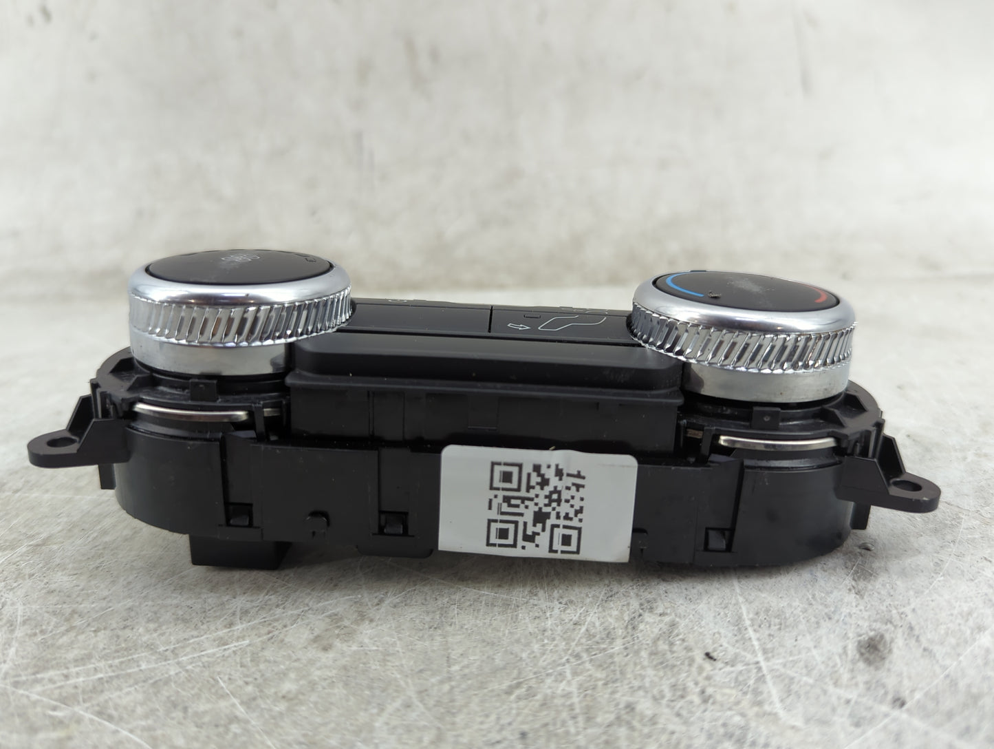 2020 Ford Explorer Climate Control Module Temperature AC/Heater Replacement P/N:LB5T-19980-EE 90026-633/0006 Fits OEM Used A