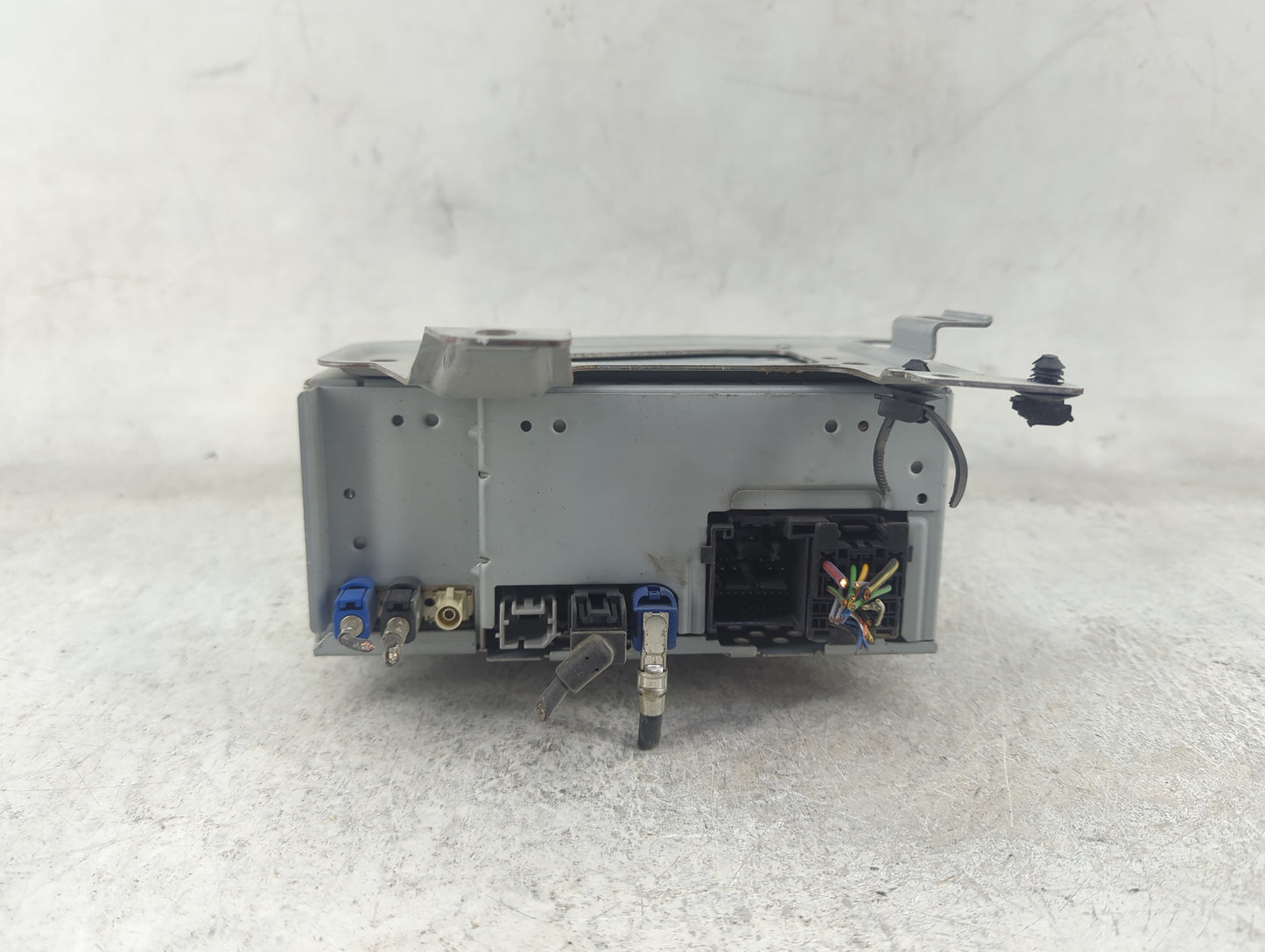 2020-2022 Ford Explorer Radio AM FM Cd Player Receiver Replacement P/N:LB5T-18D832-KS A13853340 Fits Fits 2020 2021 2022 OEM