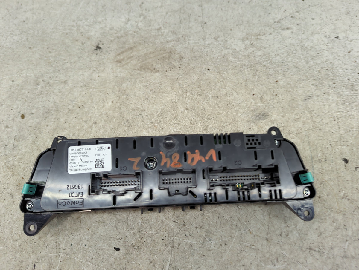 2020 Ford Explorer Climate Control Module Temperature AC/Heater Replacement P/N:LB5T-18C612-DE 90026-501/0008 Fits OEM Used