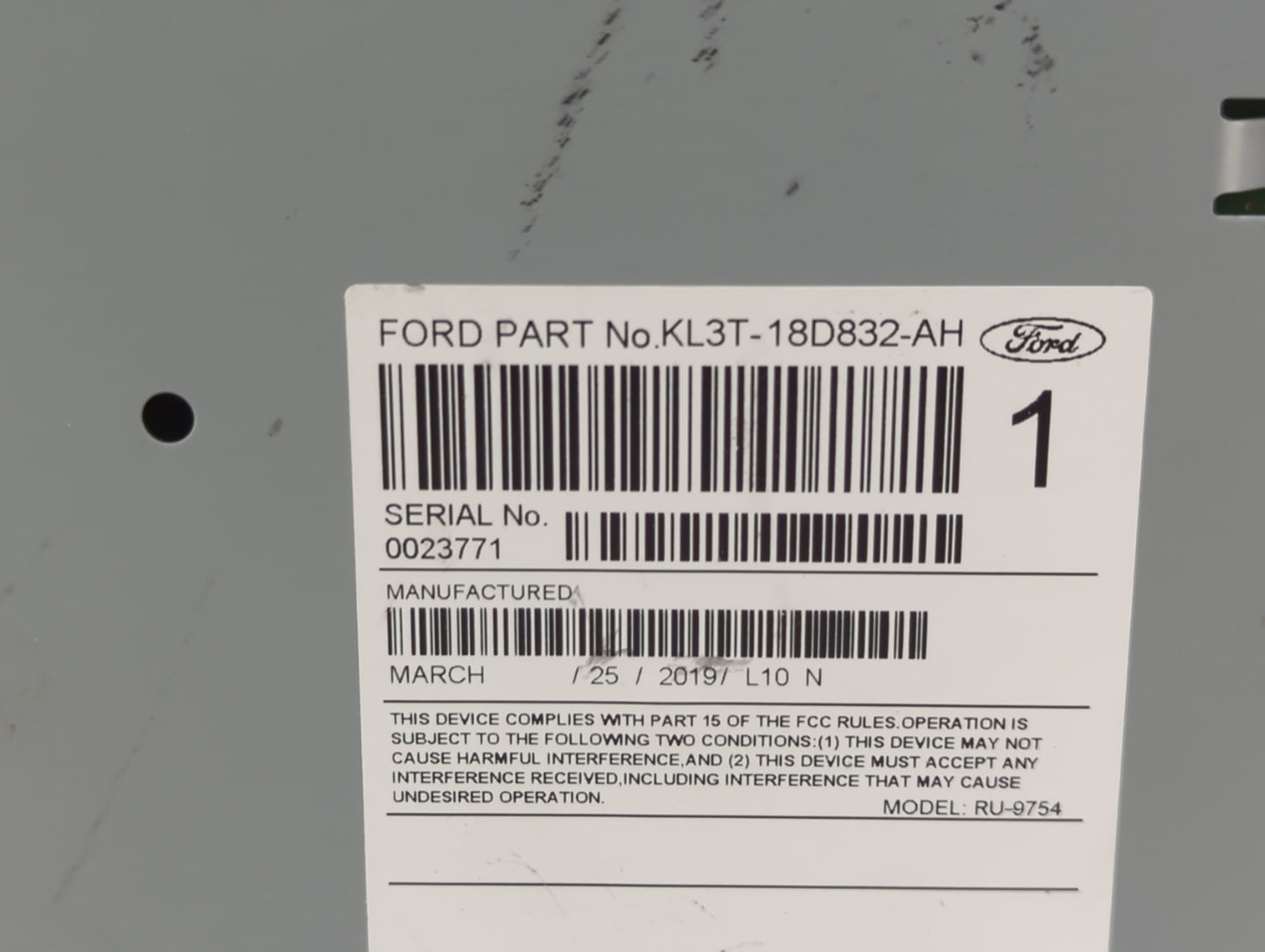 2019-2020 Ford F-150 Radio AM FM Cd Player Receiver Replacement P/N:KL3T-18D832-AH Fits Fits 2019 2020 OEM Used Auto Parts -