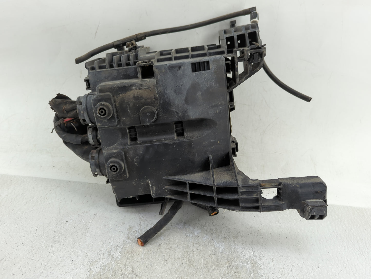 2018-2020 Ford F-150 Fusebox Fuse Box Panel Relay Module Fits Fits 2018 2019 2020 OEM Used Auto Parts - Oemusedautoparts1.co