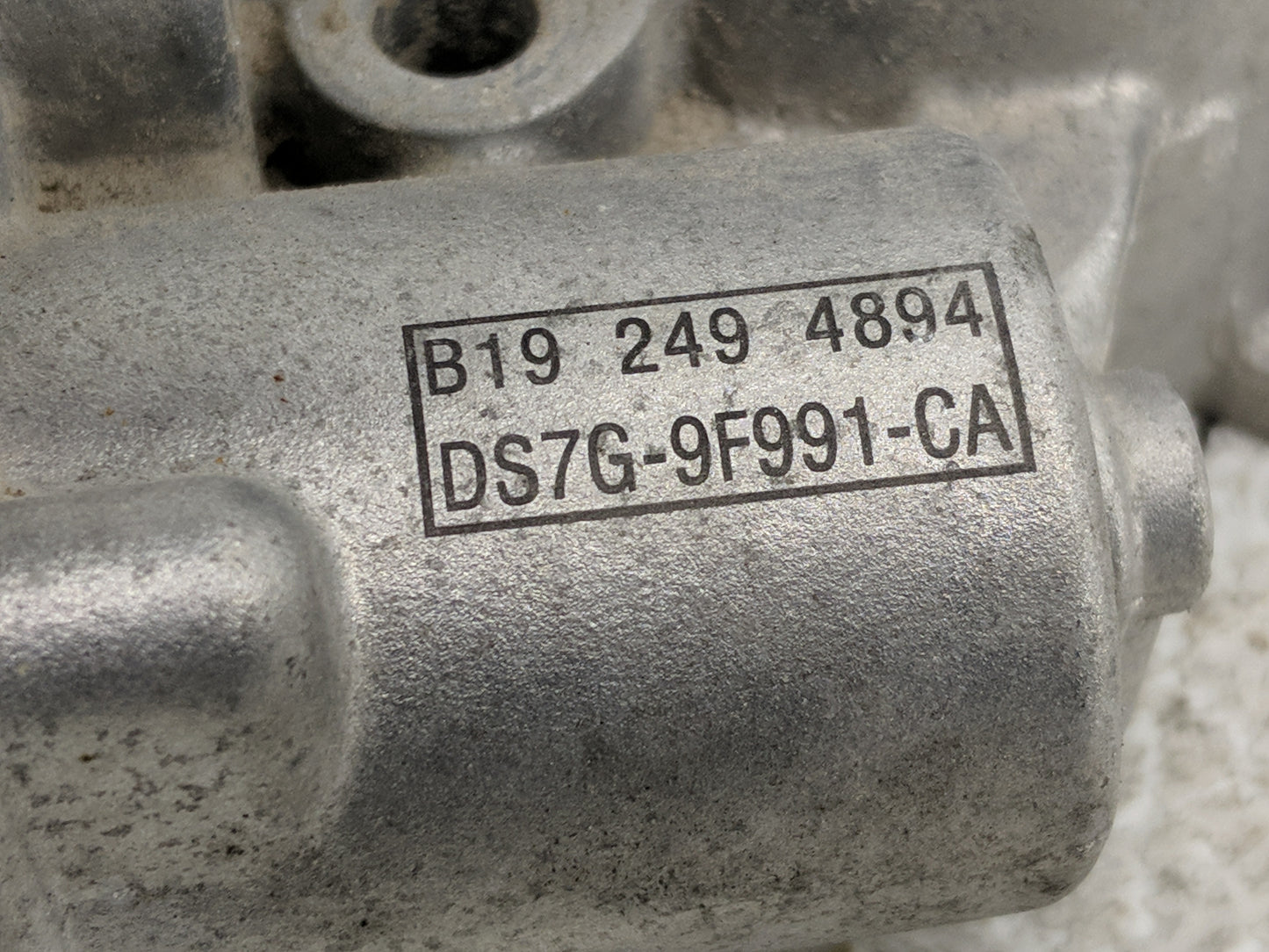 2014-2020 Ford Fusion Throttle Body P/N:DS7G-9F991-CA Fits Fits 2014 2015 2016 2017 2018 2019 2020 OEM Used Auto Parts - Oem