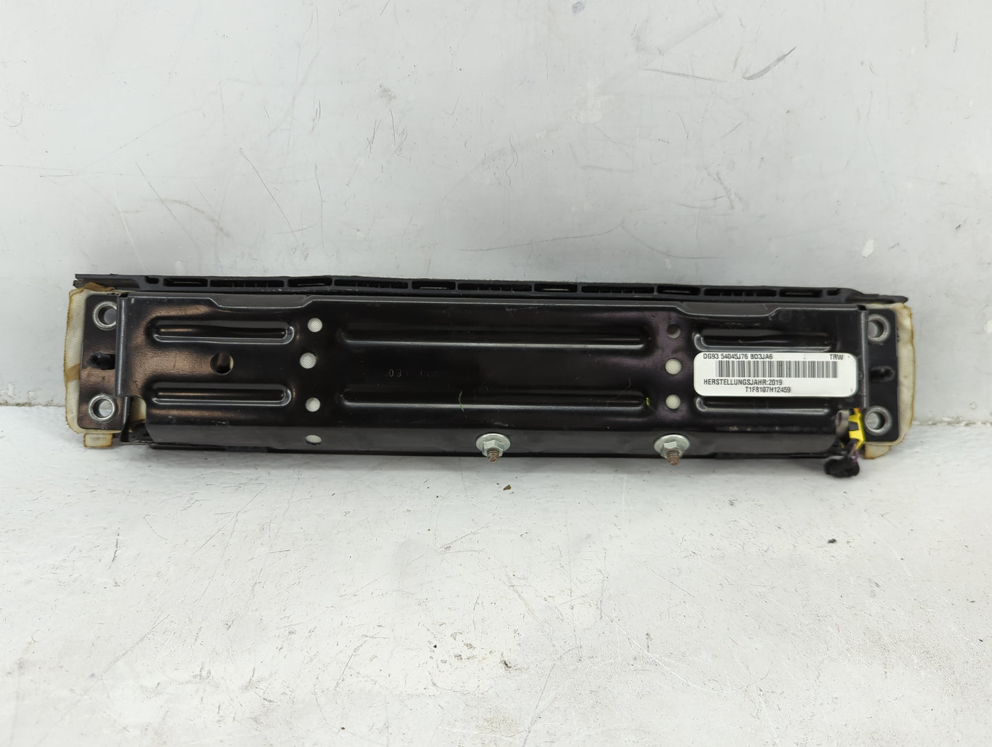 2020 Ford Fusion Air Bag Passenger Right Knee OEM P/N:DG9354045J76BD3JA6 Fits OEM Used Auto Parts - Oemusedautoparts1.com