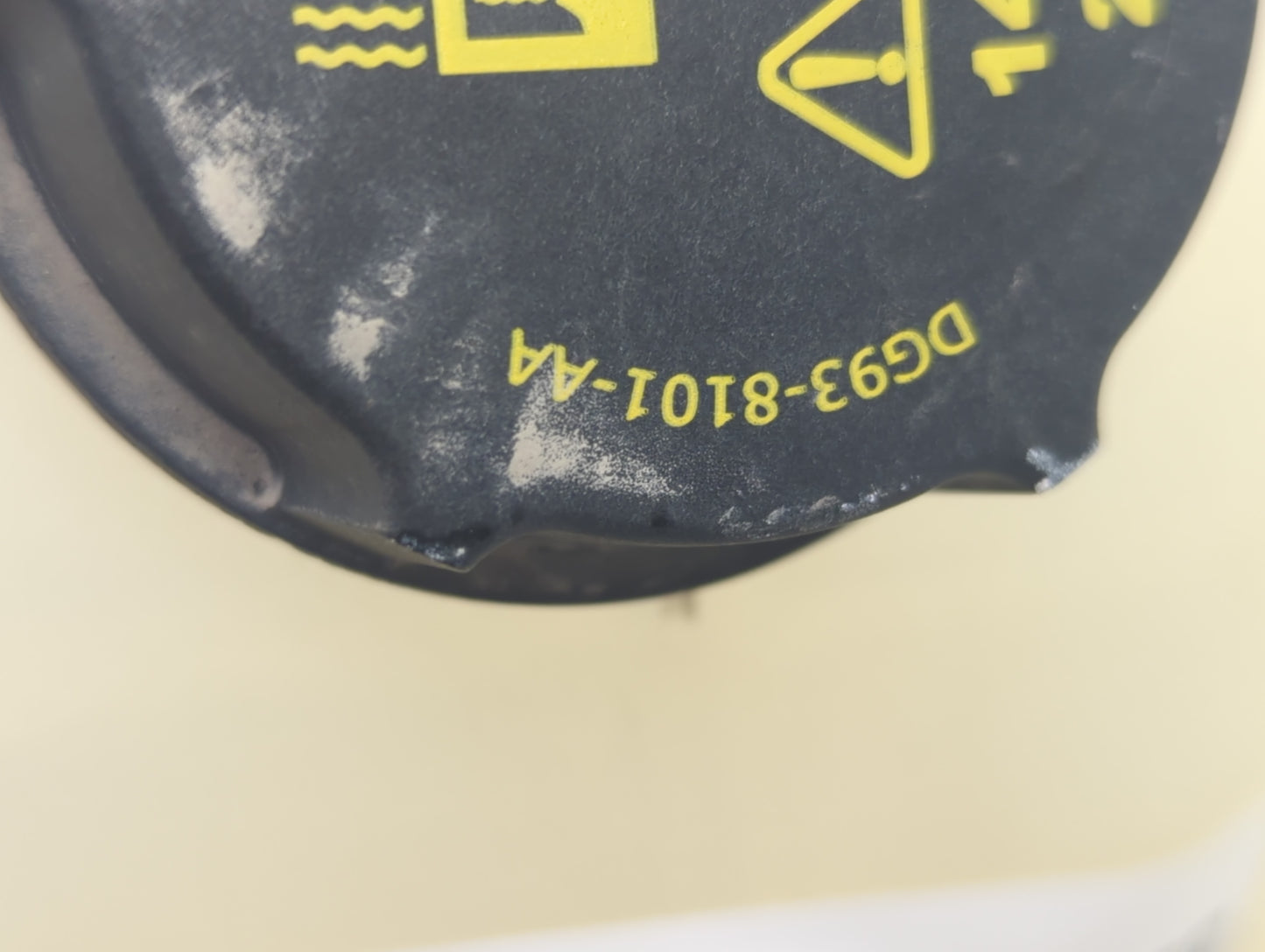 2017-2020 Ford Fusion Radiator Coolant Overflow Expansion Tank Bottle 1410113 - Oemusedautoparts1.com