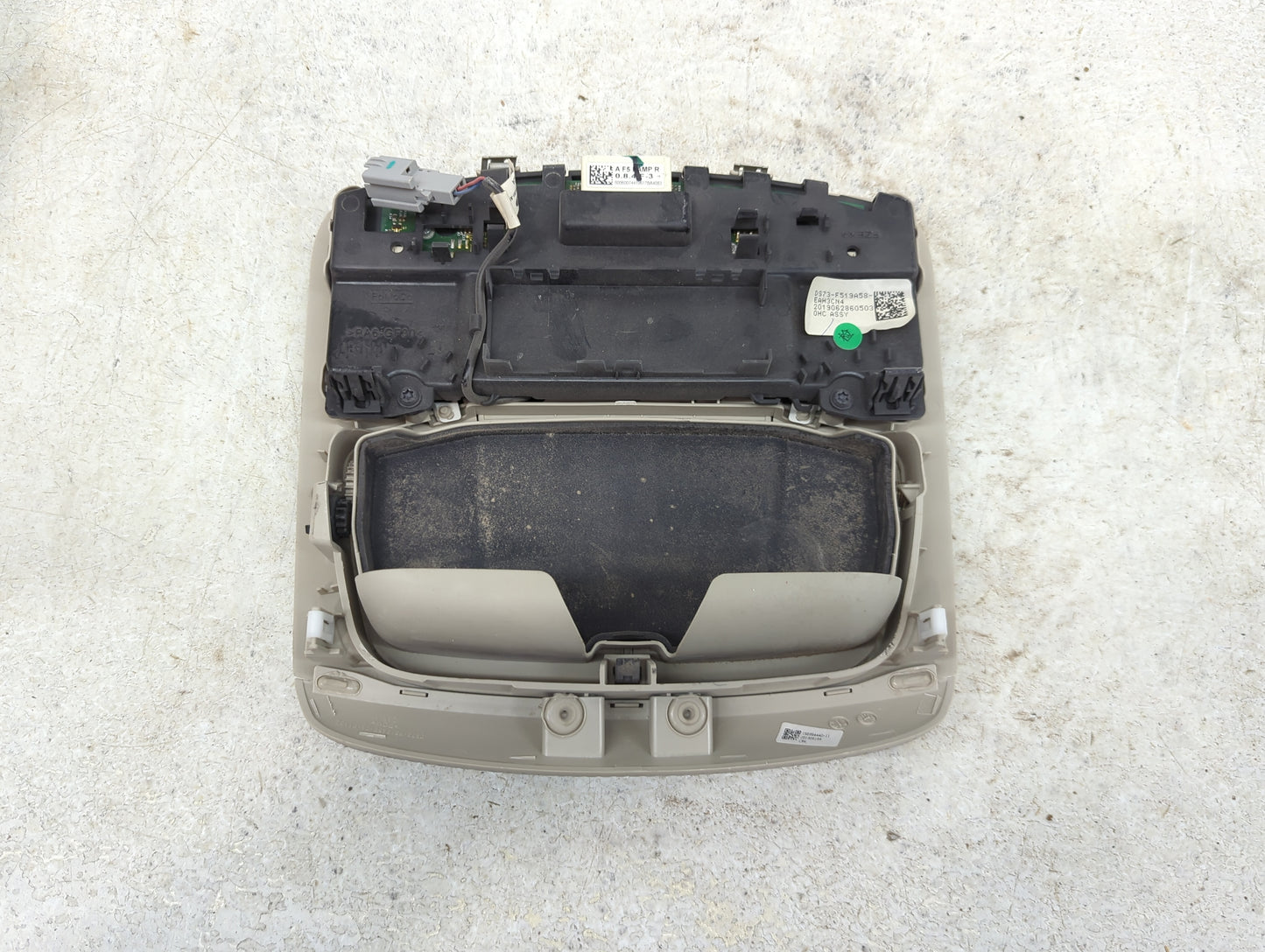 2017-2020 Ford Fusion Overhead Roof Console 1429920 - Oemusedautoparts1.com
