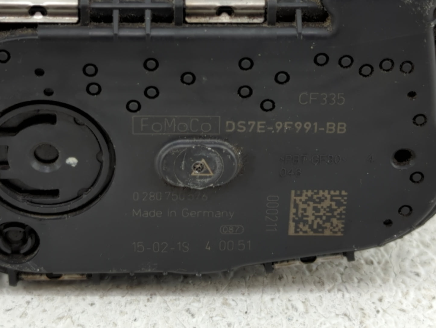 2014-2019 Ford Fusion Throttle Body P/N:DS7E-9F991-BB Fits Fits 2014 2015 2016 2017 2018 2019 OEM Used Auto Parts - Oemuseda