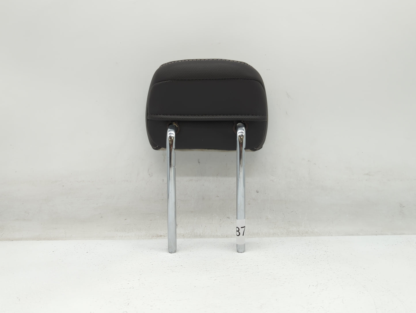 2017-2020 Ford Fusion Headrest Head Rest Front Driver Passenger Seat Fits Fits 2017 2018 2019 2020 OEM Used Auto Parts - Oem