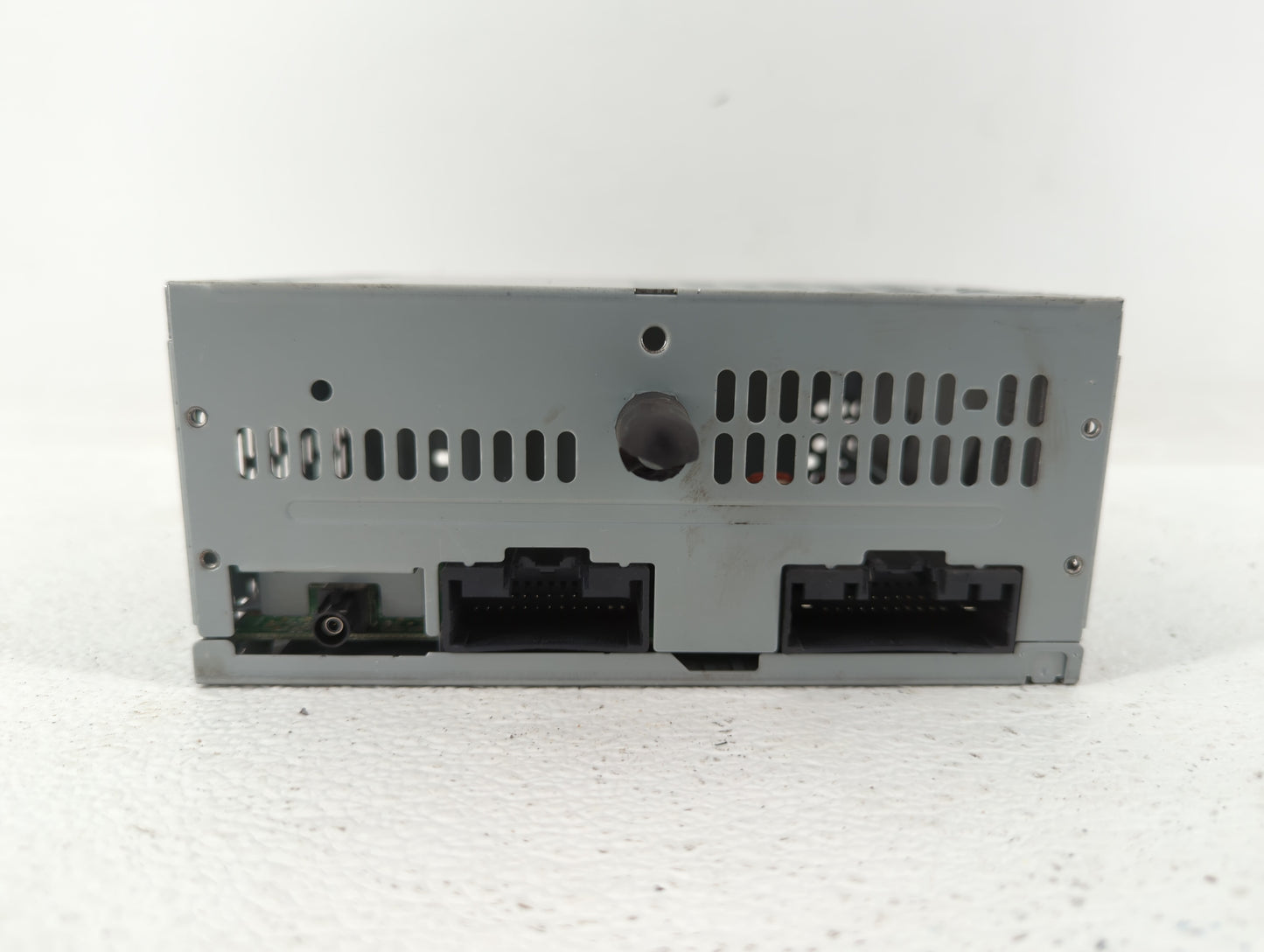 2018-2018 Ford Mustang Am Fm Cd Player Radio Receiver - Oemusedautoparts1.com