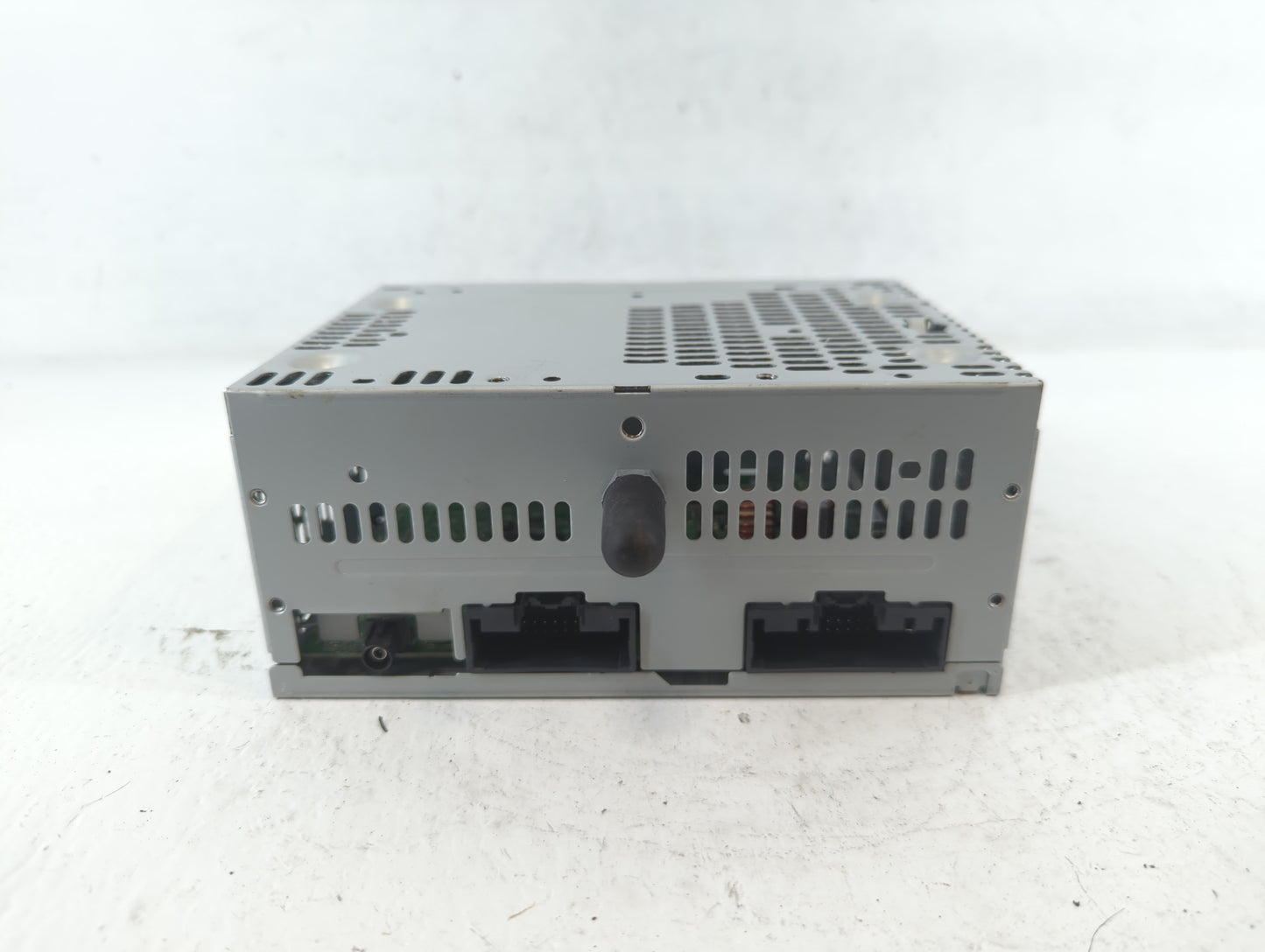 2018-2020 Ford Mustang Am Fm Cd Player Radio Receiver - Oemusedautoparts1.com