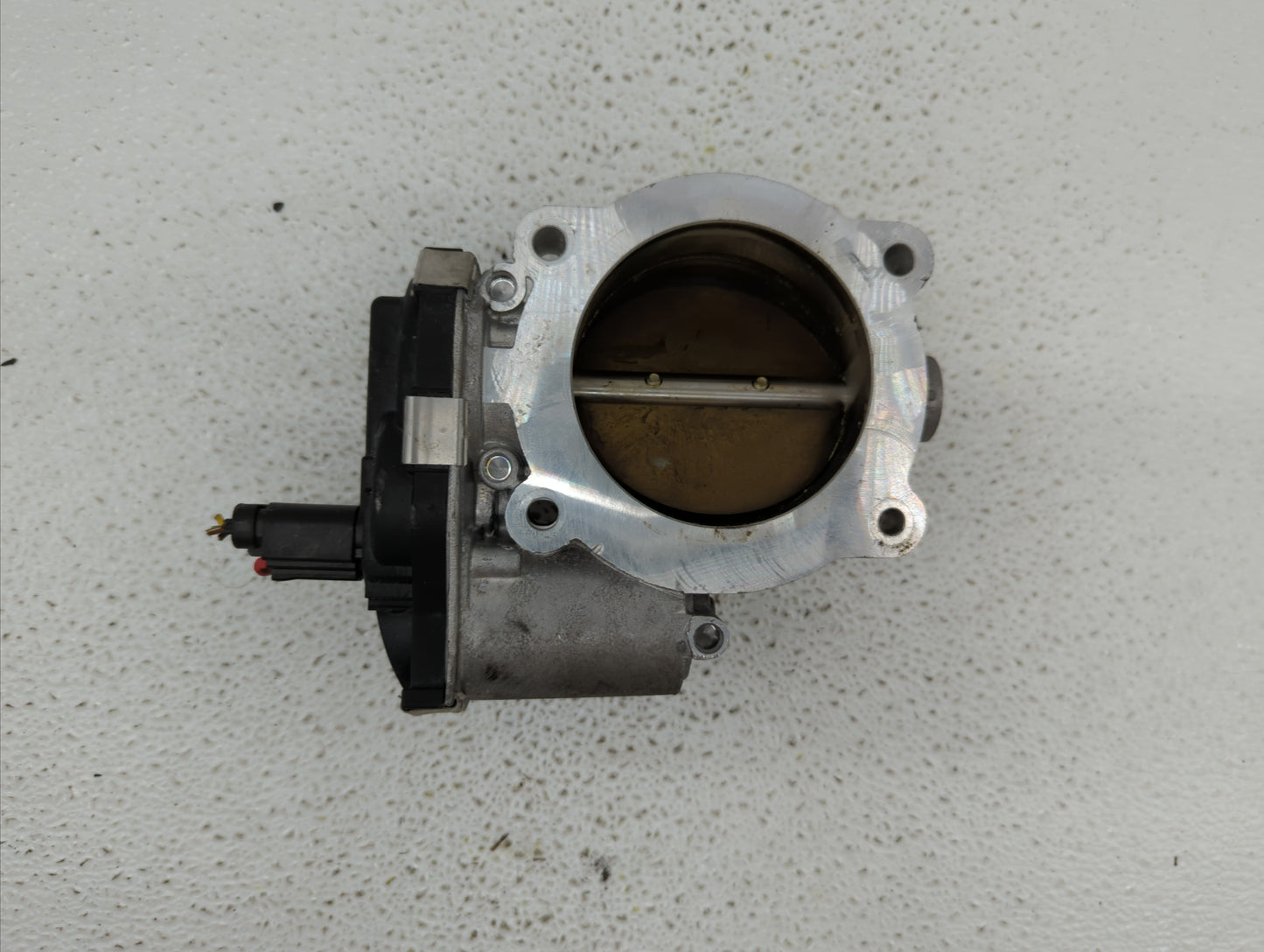 2016-2018 Gmc Sierra 1500 Throttle Body P/N:12669536AA 12676296AA, 12676296A Fits Fits 2016 2017 2018 2019 OEM Used Auto Par