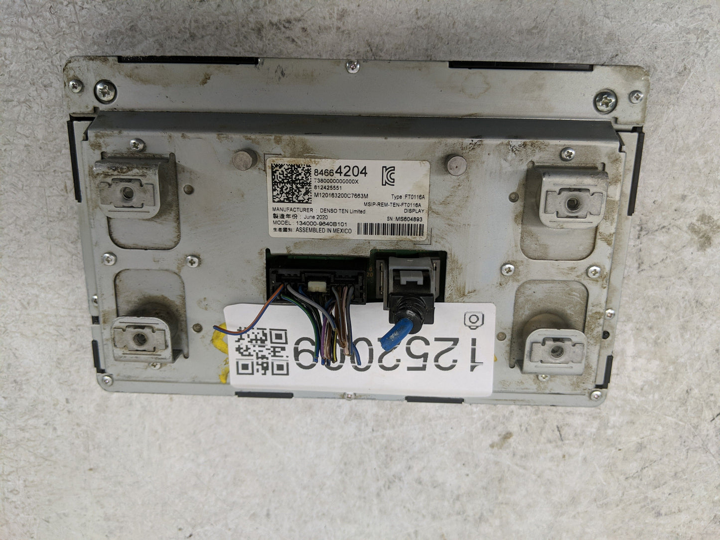 Gmc Sierra 2500 Information Display Screen - Oemusedautoparts1.com