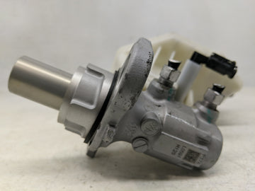 Gmc Terrain Brake Master Cylinder