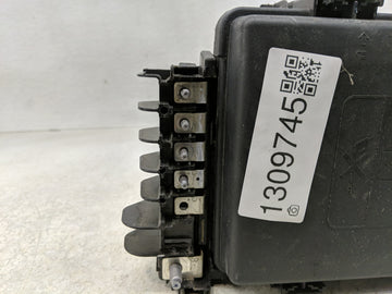 2018-2021 Gmc Terrain Fusebox Fuse Box Panel Relay Module P/N:812461952 84809671 Fits Fits 2018 2019 2020 2021 2022 OEM Used Auto Parts