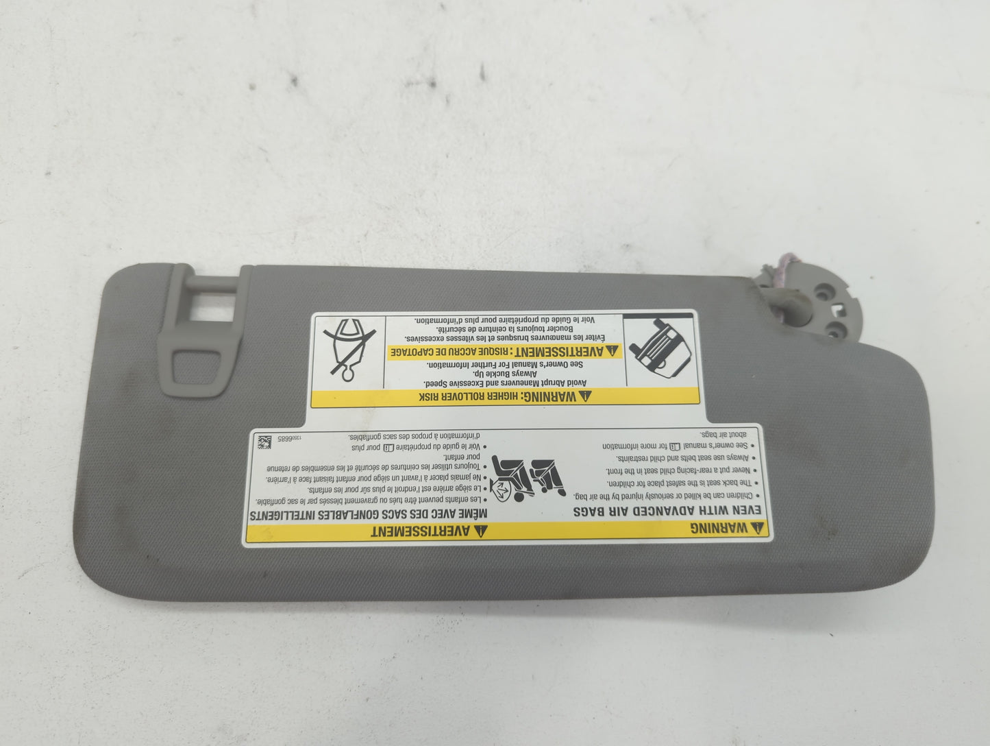 2020 Gmc Terrain Sun Visor Shade Replacement Driver Left Mirror Fits OEM Used Auto Parts - Oemusedautoparts1.com