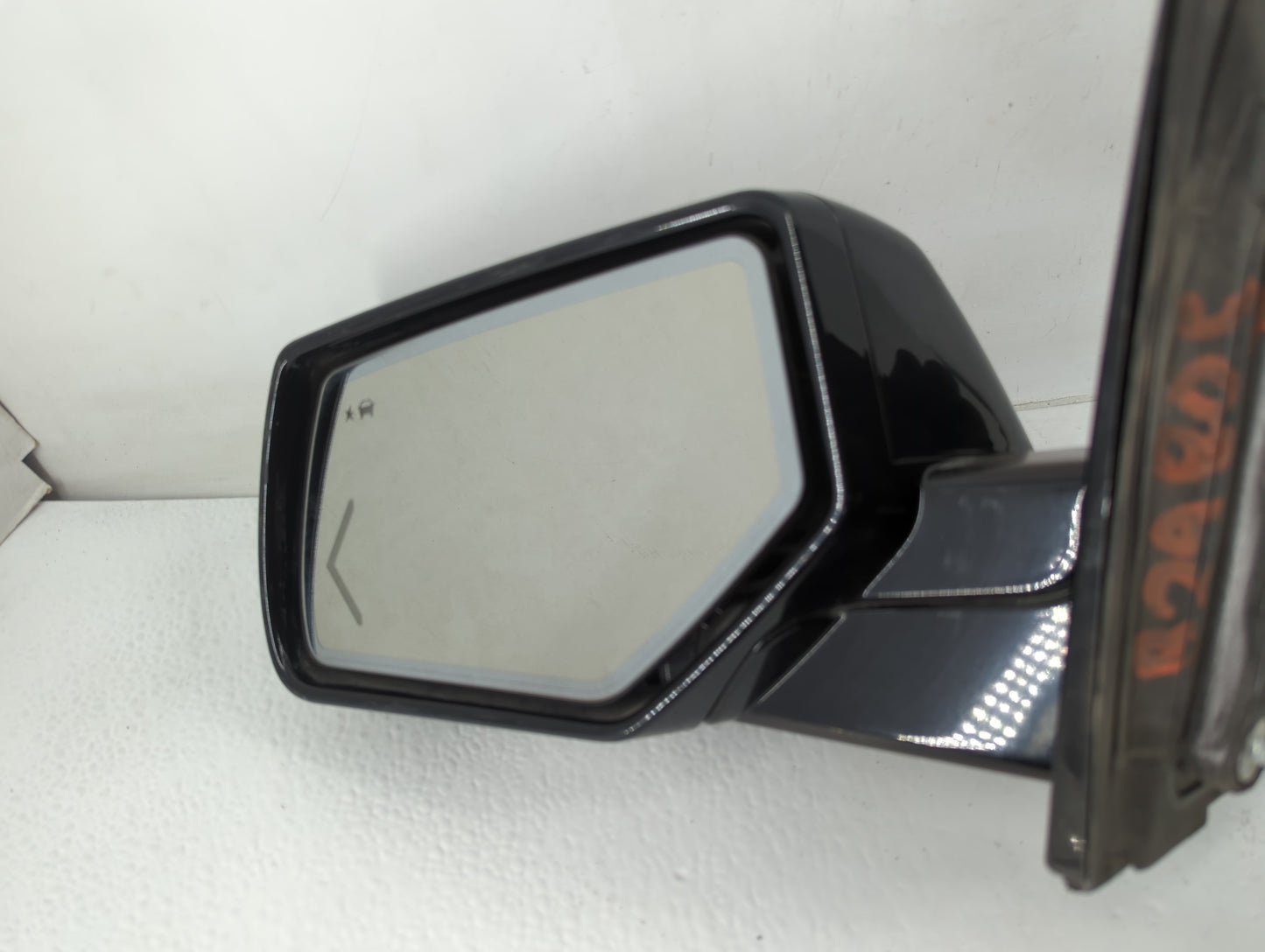 2015-2020 Gmc Yukon Driver Side View Mirror - Left Door Mirror OEM Used - Oemusedautoparts1.com