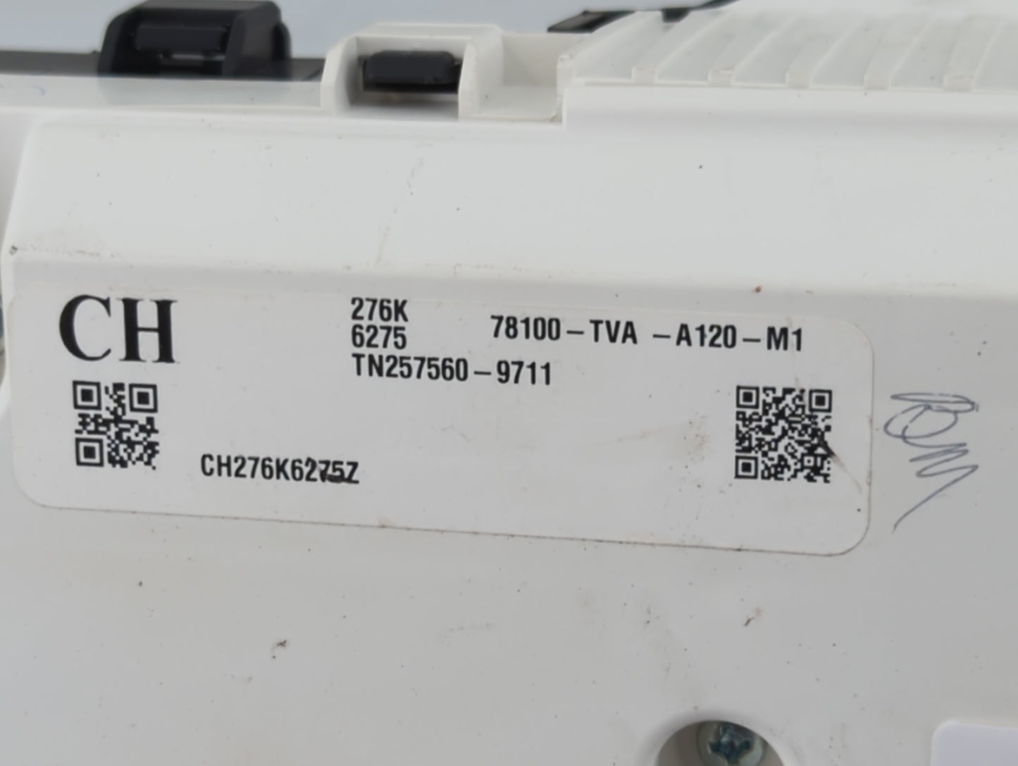 2018-2020 Honda Accord Instrument Cluster Speedometer Gauges P/N:78100-TVA-A120-M1 Fits Fits 2018 2019 2020 OEM Used Auto Pa