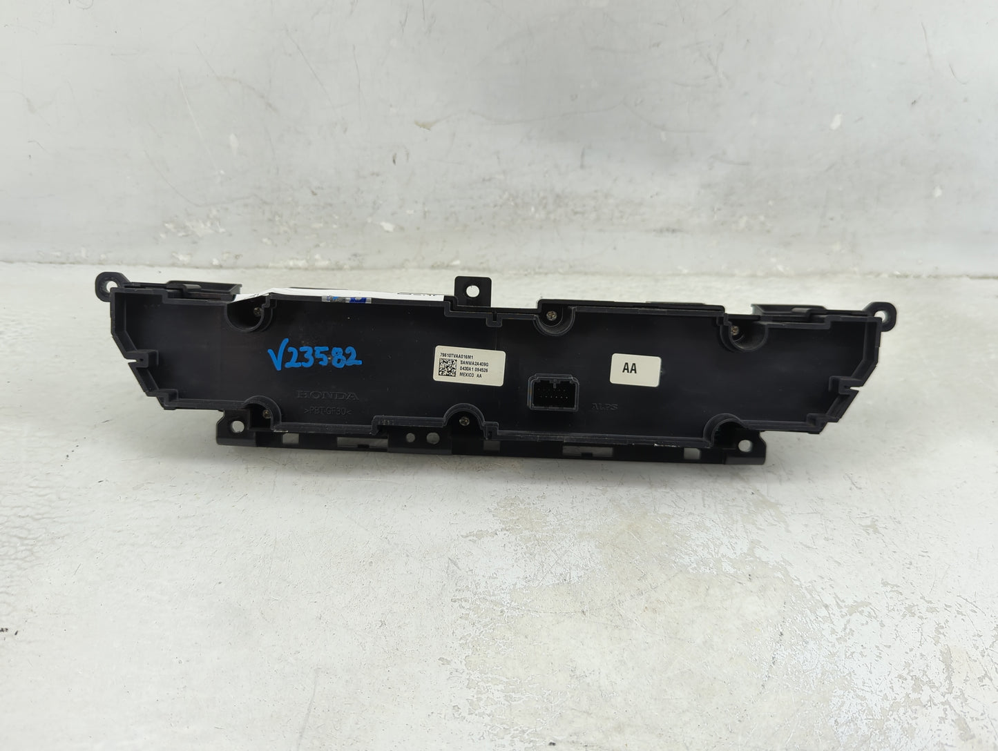 2018-2020 Honda Accord Climate Control Module Temperature AC/Heater Replacement P/N:79610TVAA016M1 Fits Fits 2018 2019 2020