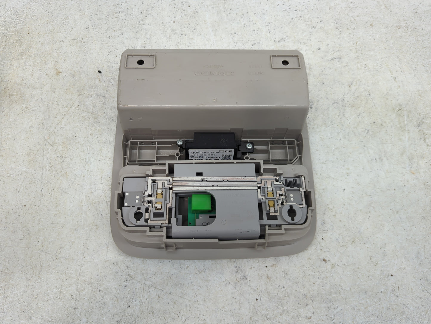 2020 Honda Accord Overhead Roof Console 1430053 - Oemusedautoparts1.com
