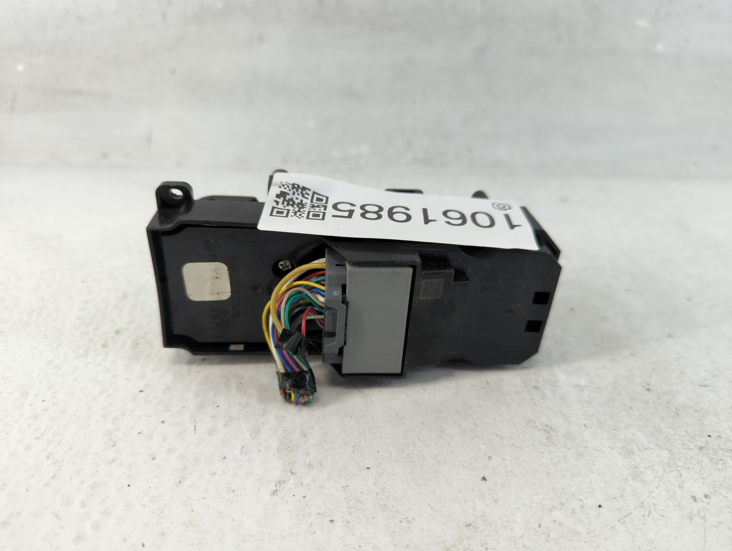 2016-2018 Honda Civic Master Power Window Switch Replacement Driver Side Left P/N:CA0619 Fits Fits 2016 2018 OEM Used Auto P