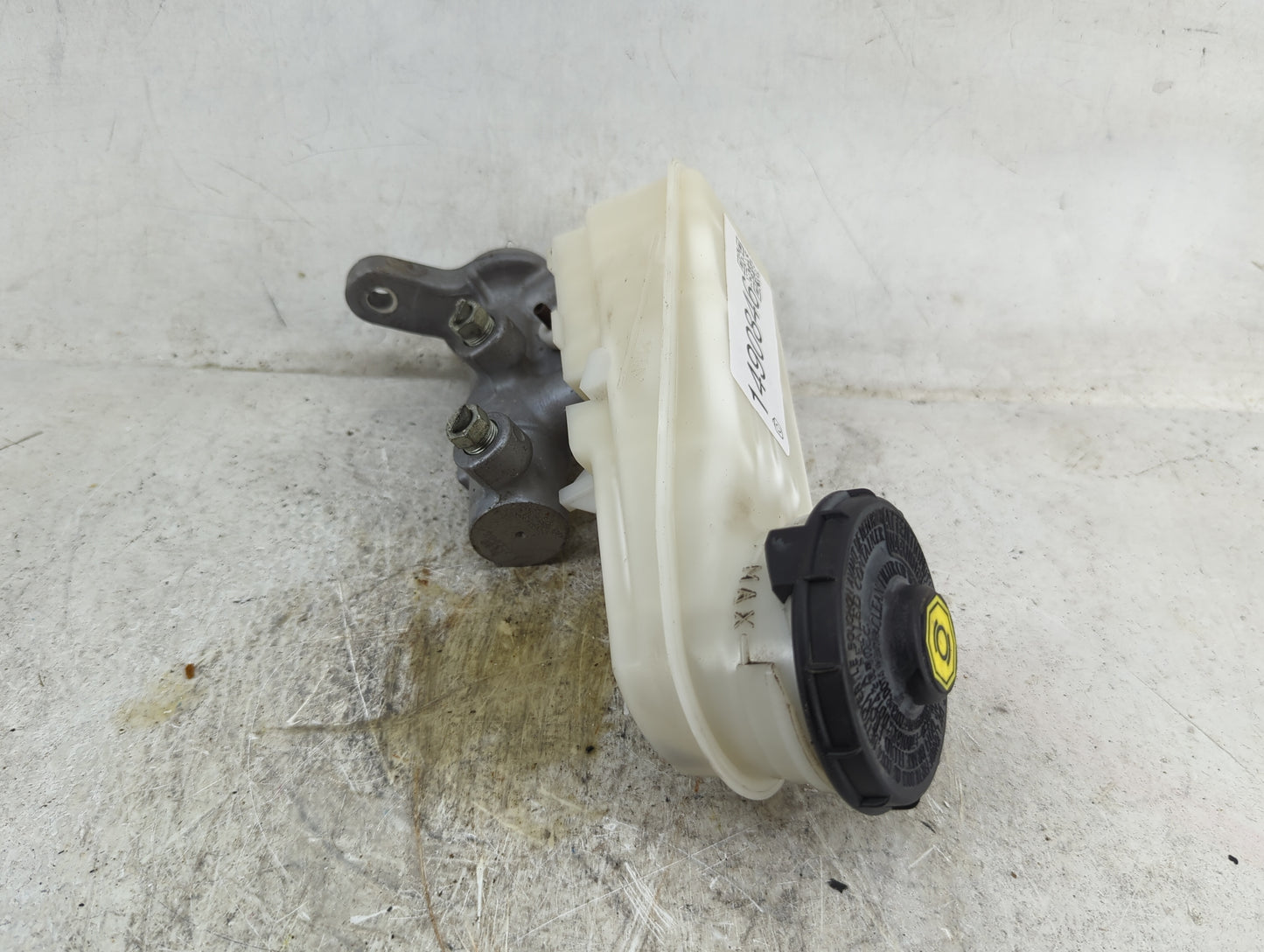2016-2021 Honda Civic Brake Master Cylinder 1490846 - Oemusedautoparts1.com