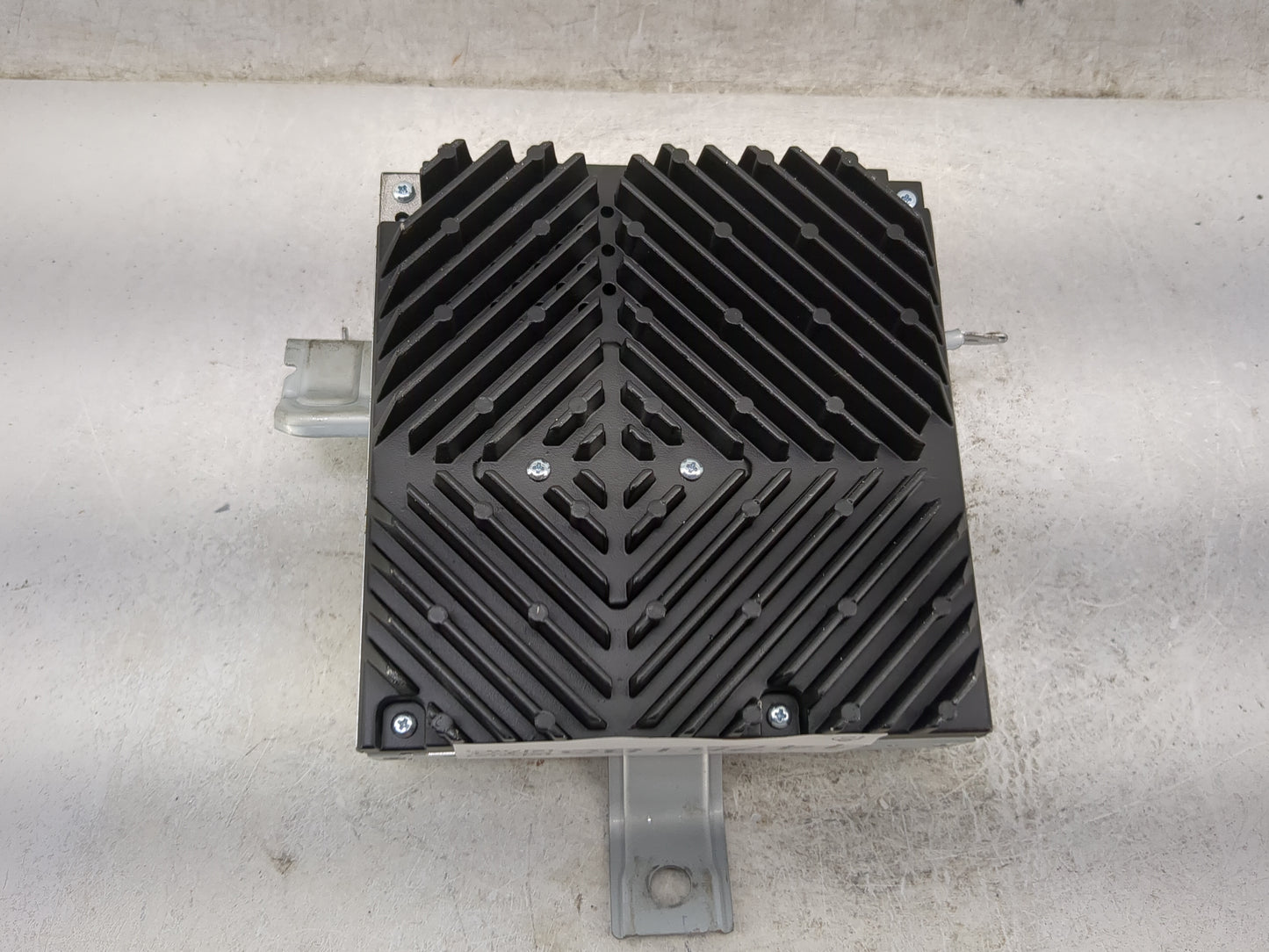 Honda Crv Radio Speaker Amplifier 39186-tla-a014-m1|gm-0068|tbtm140771wl - Oemusedautoparts1.com