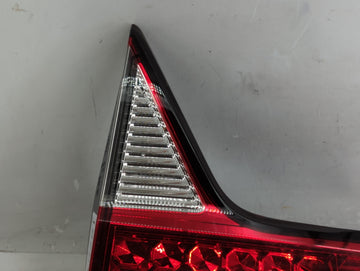2019-2022 Honda Hr-V Tail Light Assembly Passenger Right OEM Fits Fits 2019 2020 2021 2022 OEM Used Auto Parts