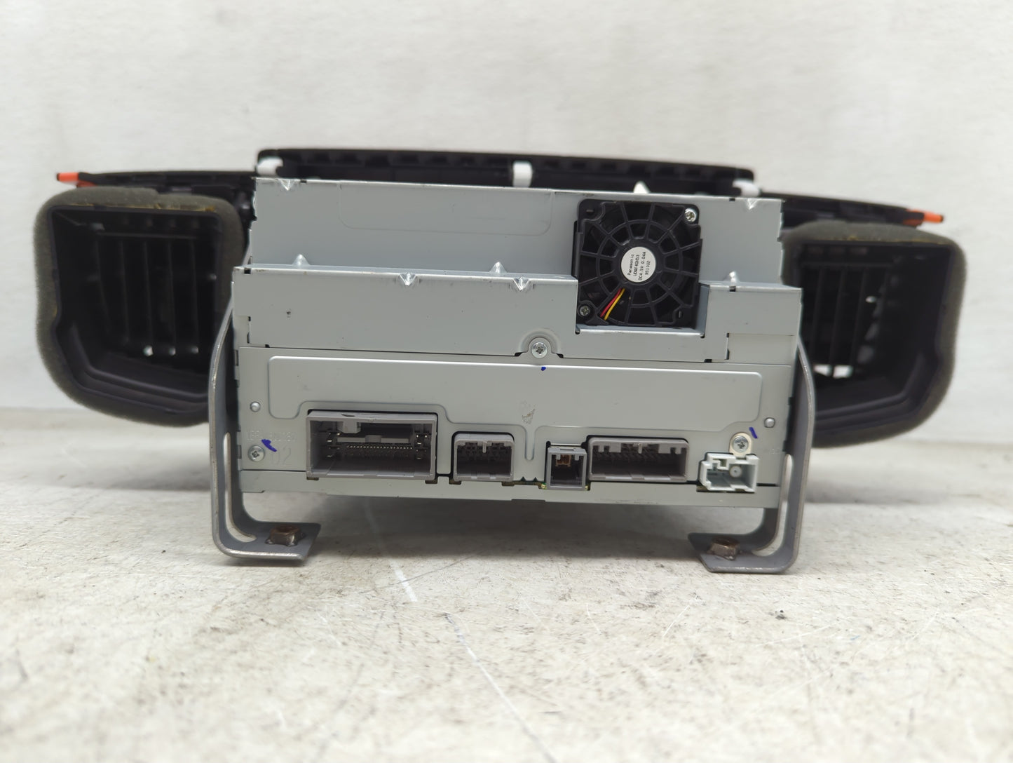 2020 Honda Pilot Radio AM FM Cd Player Receiver Replacement P/N:39100-TG7-A13 Fits OEM Used Auto Parts - Oemusedautoparts1.c