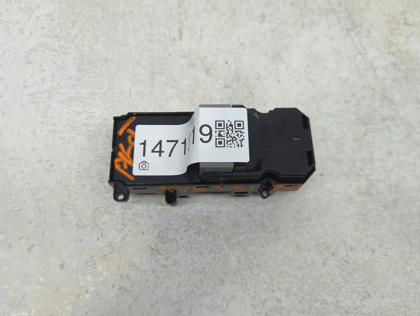 2019-2022 Honda Pilot Master Power Window Switch Replacement Driver Side Left Fits Fits 2019 2020 2021 2022 OEM Used Auto Pa
