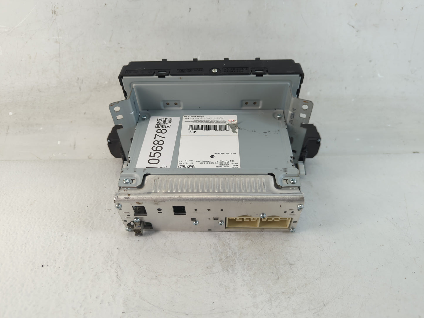 2019-2020 Hyundai Elantra Radio AM FM Cd Player Receiver Replacement P/N:96180F2UA0SSH Fits Fits 2019 2020 OEM Used Auto Par