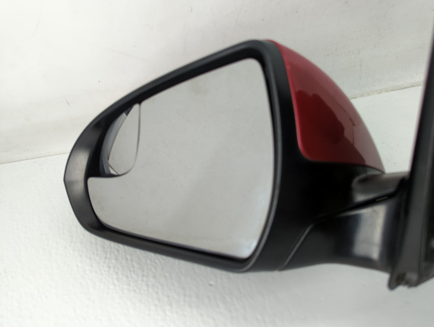 2017-2020 Hyundai Elantra Driver Side View Mirror - Left Door Mirror OEM Used - Oemusedautoparts1.com