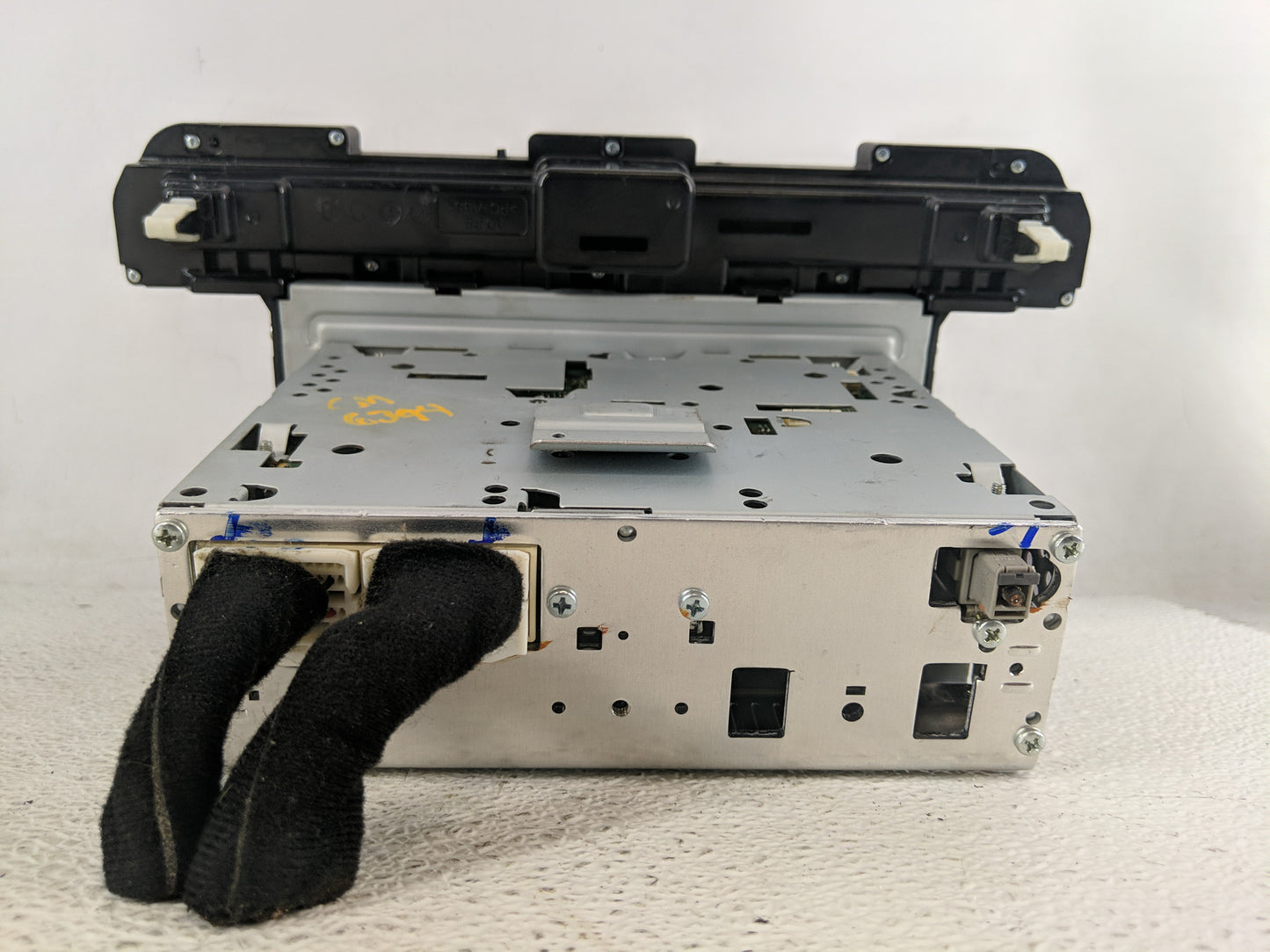 2020 Hyundai Elantra Radio AM FM Cd Player Receiver Replacement P/N:96180F2UASSH Fits OEM Used Auto Parts - Oemusedautoparts