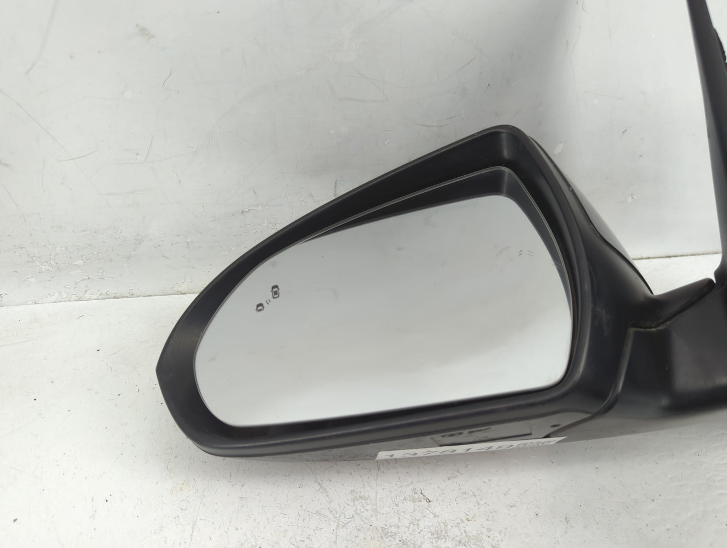 2017-2020 Hyundai Elantra Driver Side View Mirror - Left Door Mirror OEM Used - Oemusedautoparts1.com