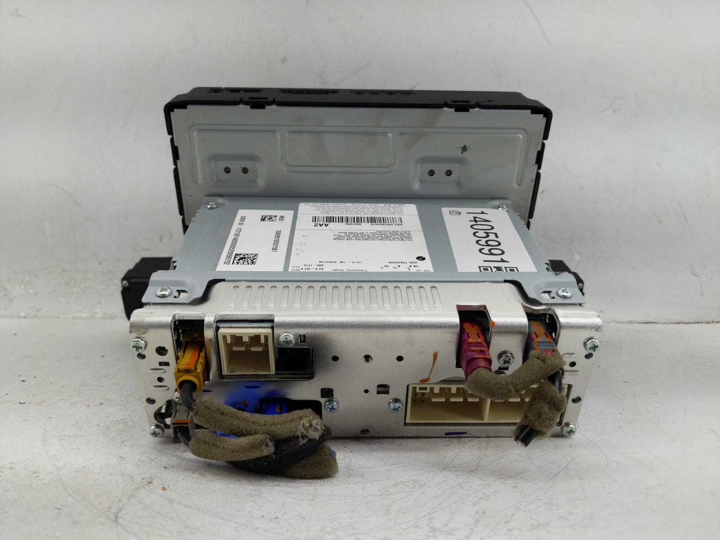 2019-2020 Hyundai Elantra Radio AM FM Cd Player Receiver Replacement P/N:96160-F2UC0SSH Fits Fits 2019 2020 OEM Used Auto Pa