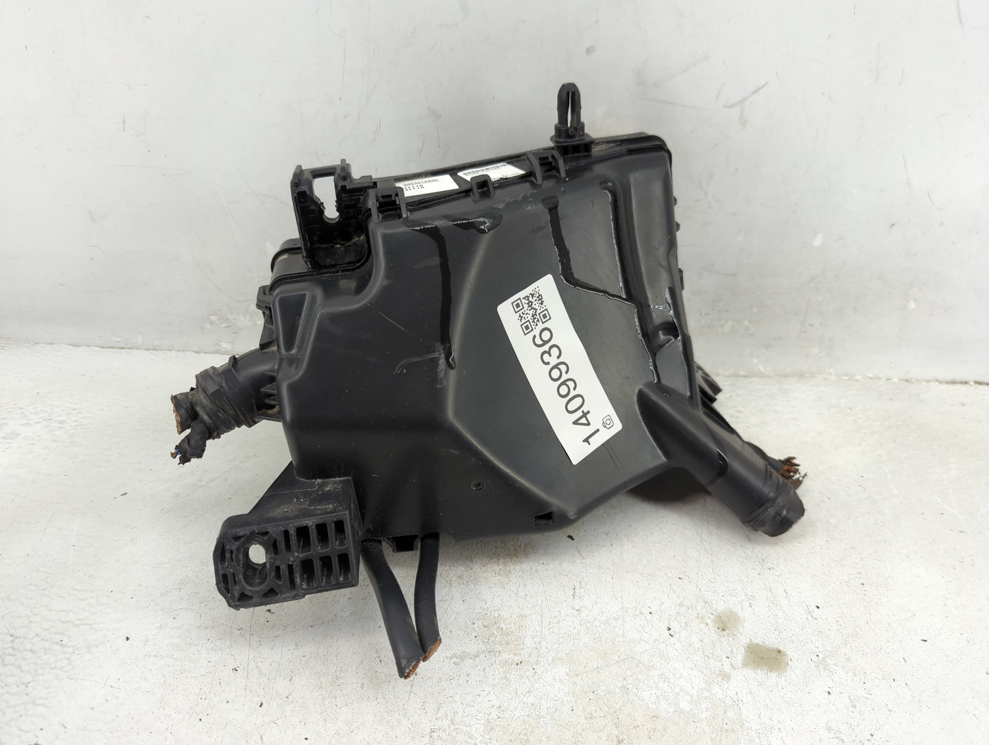 2019-2020 Hyundai Elantra Fusebox Fuse Box Panel Relay Module P/N:91956-F2025 Fits Fits 2019 2020 OEM Used Auto Parts - Oemu