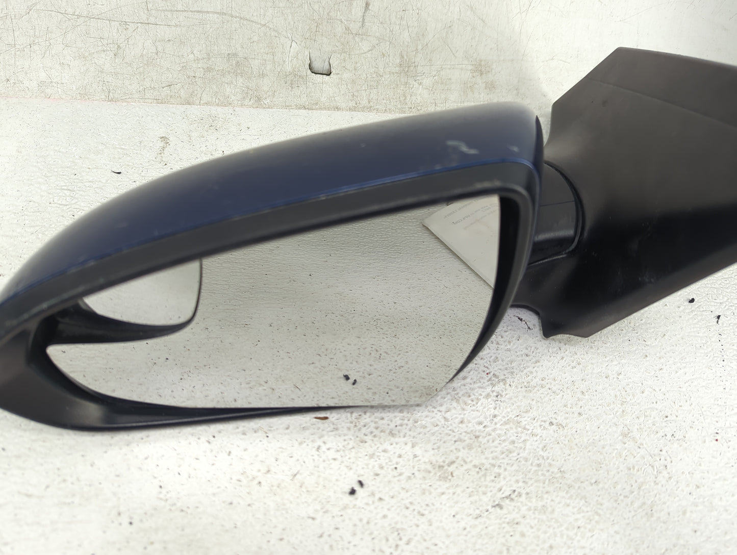 2019-2020 Hyundai Elantra Driver Side View Mirror - Left Door Mirror OEM Used - Oemusedautoparts1.com