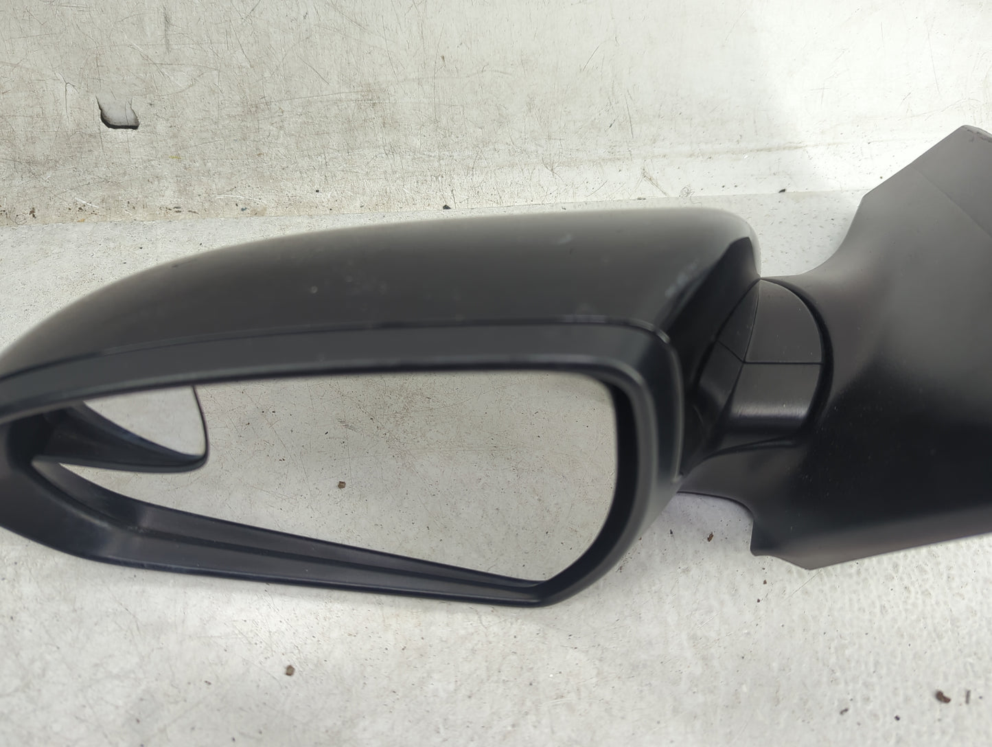 2017-2020 Hyundai Elantra Driver Side View Mirror - Left Door Mirror OEM Used - Oemusedautoparts1.com