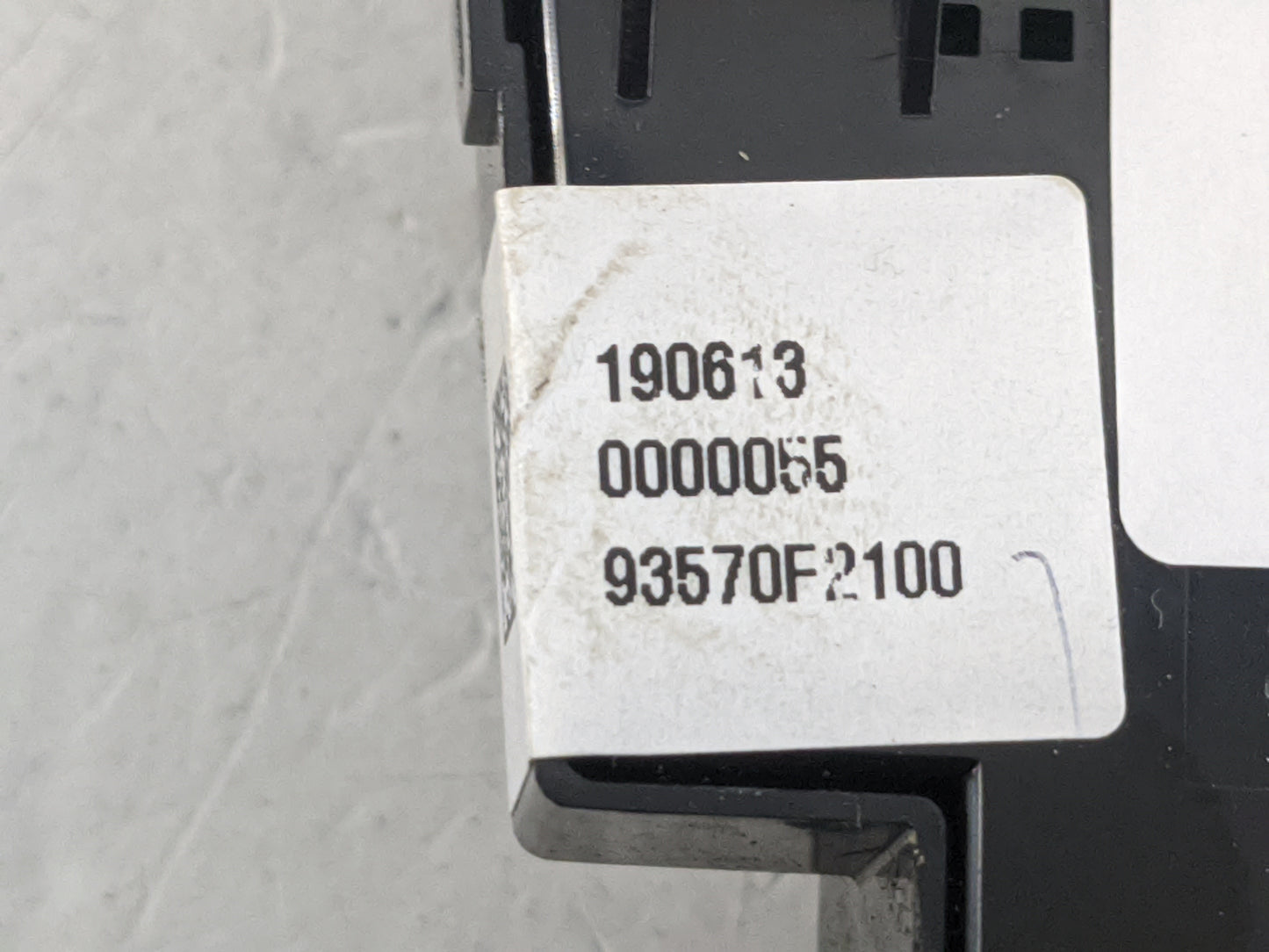 2017-2020 Hyundai Elantra Master Power Window Switch Replacement Driver Side Left P/N:93570F2100 Fits Fits 2017 2018 2019 20