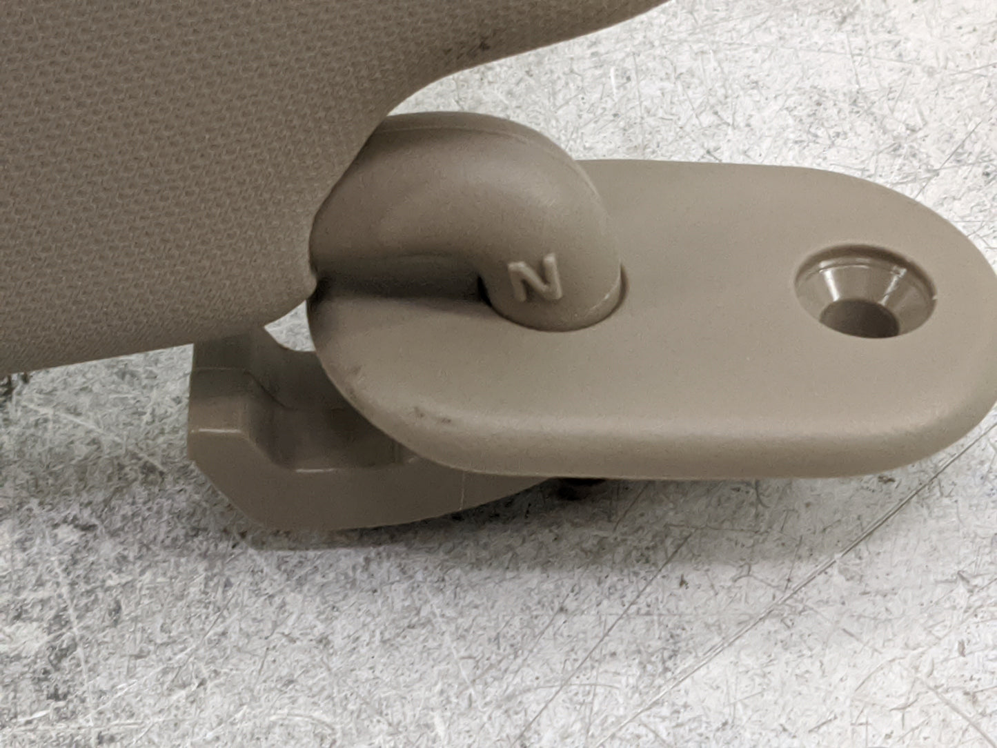 2017-2020 Hyundai Elantra Sun Visor Shade Replacement Passenger Right Mirror Fits Fits 2017 2018 2019 2020 OEM Used Auto Par