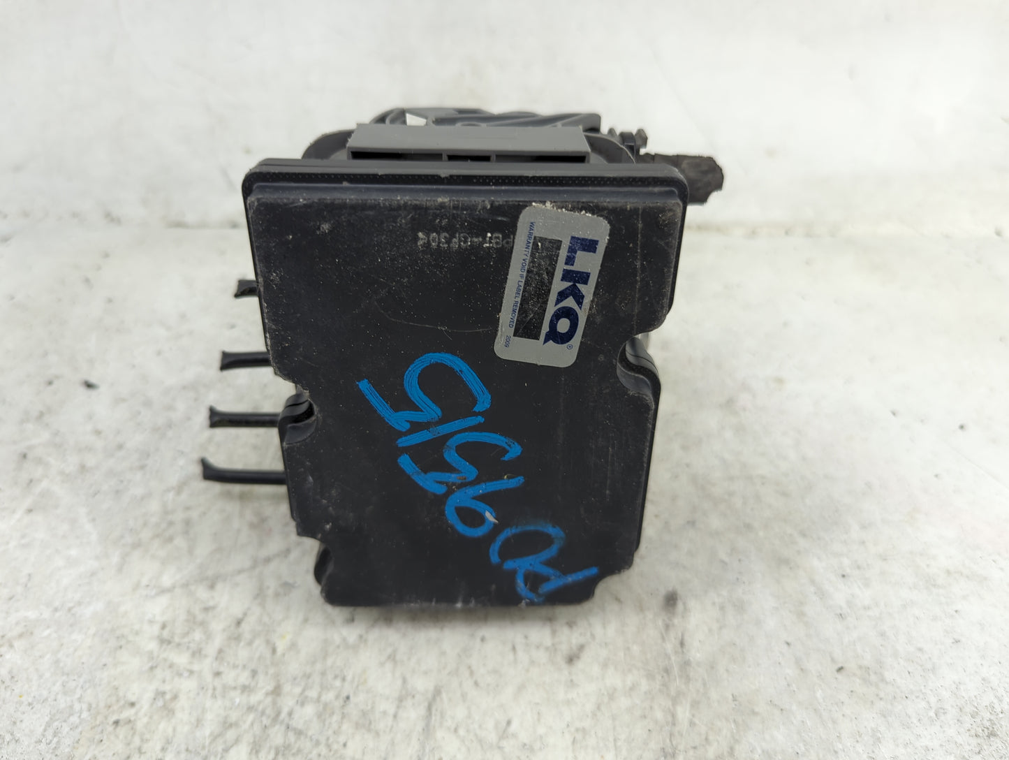 2020 Hyundai Elantra ABS Pump Control Module Replacement P/N:F2589-2400 58920-F2830, 61989-43100, 58920-F2600 Fits OEM Used