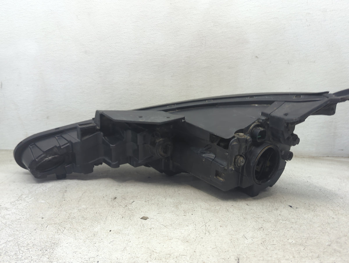 Hyundai Elantra Passenger Right Oem Head Light Headlight Lamp 1499917 - Oemusedautoparts1.com