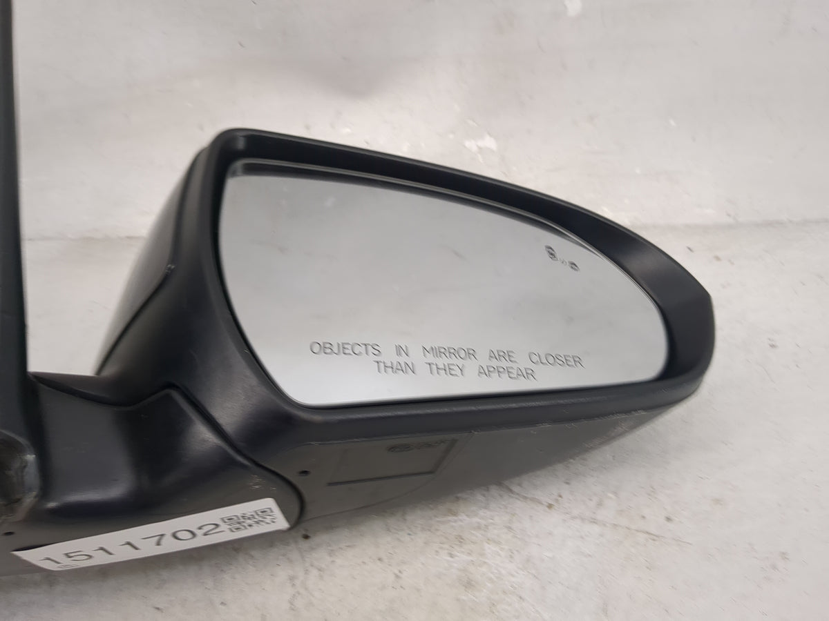 2017-2020 Hyundai Elantra Passenger Side View Mirror - Right Door Mirror OEM Used - Oemusedautoparts1.com