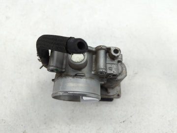 2017-2020 Hyundai Elantra Throttle Body P/N:6100 07C10 35100-25710 Fits Fits 2017 2018 2019 2020 OEM Used Auto Parts