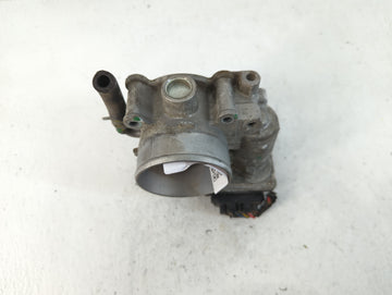2011-2020 Hyundai Elantra Throttle Body P/N:35100-2E710 Fits Fits 2011 2012 2013 2014 2015 2016 2017 2018 2019 2020 2021 OEM Used Auto Parts