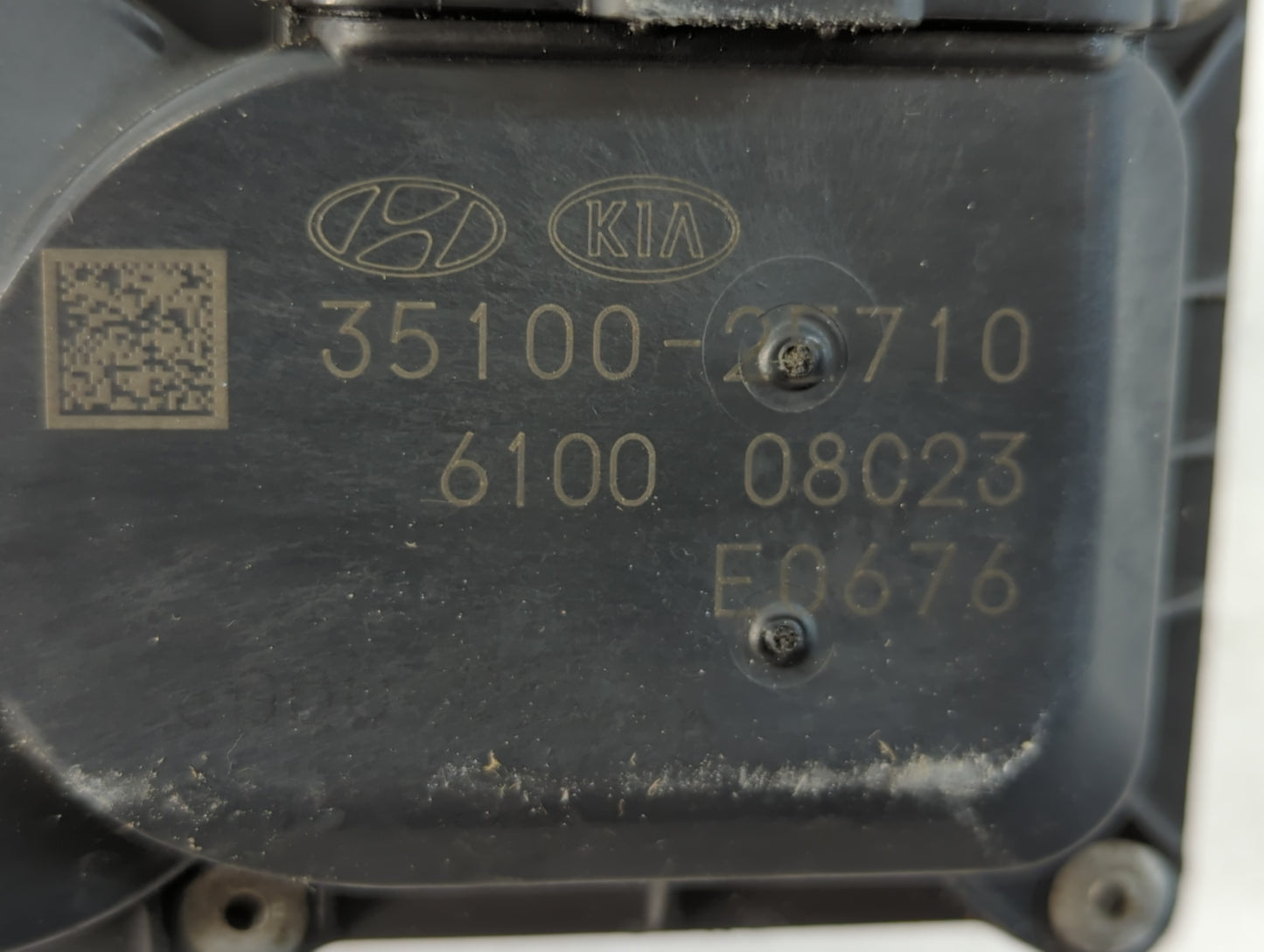 2011-2020 Hyundai Elantra Throttle Body P/N:35100-2E710 Fits Fits 2011 2012 2013 2014 2015 2016 2017 2018 2019 2020 2021 OEM