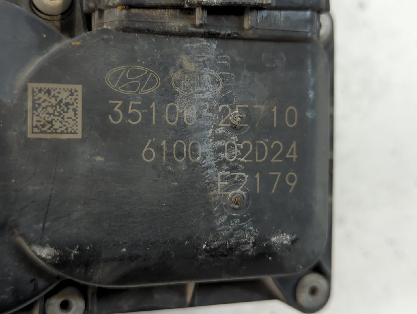 2011-2020 Hyundai Elantra Throttle Body P/N:35100-2E710 Fits Fits 2011 2012 2013 2014 2015 2016 2017 2018 2019 2020 2021 OEM