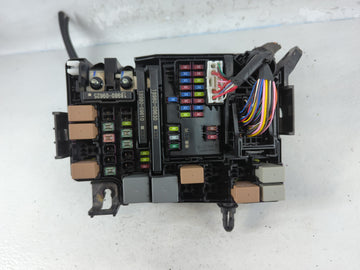2019-2020 Hyundai Elantra Fusebox Fuse Box Panel Relay Module P/N:91956-F2025 Fits Fits 2019 2020 OEM Used Auto Parts